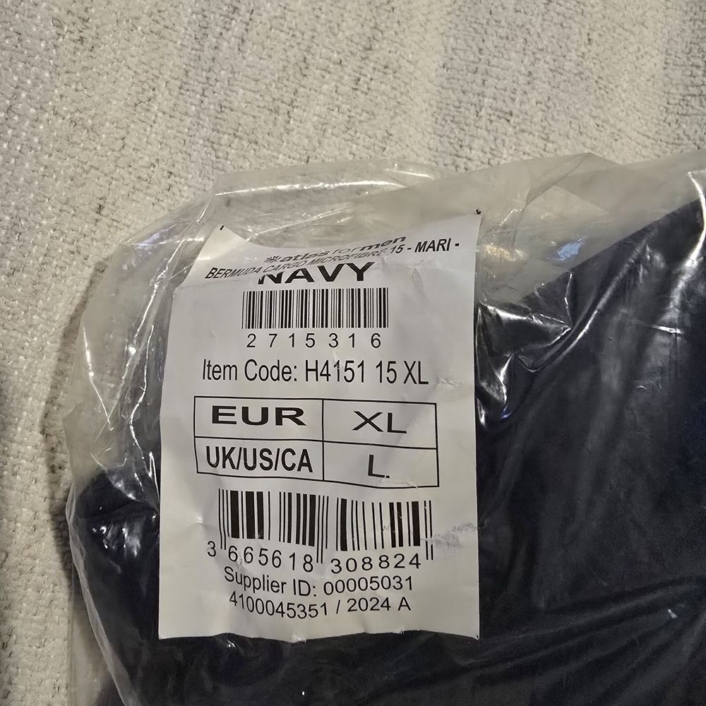 Men's Microfibre Cargo Shorts - Navy - Picture 4 of 4
